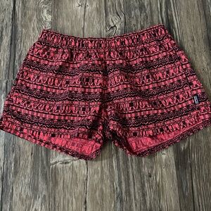 Patagonia Barely Baggies Tribal Aztec Shorts Size Medium